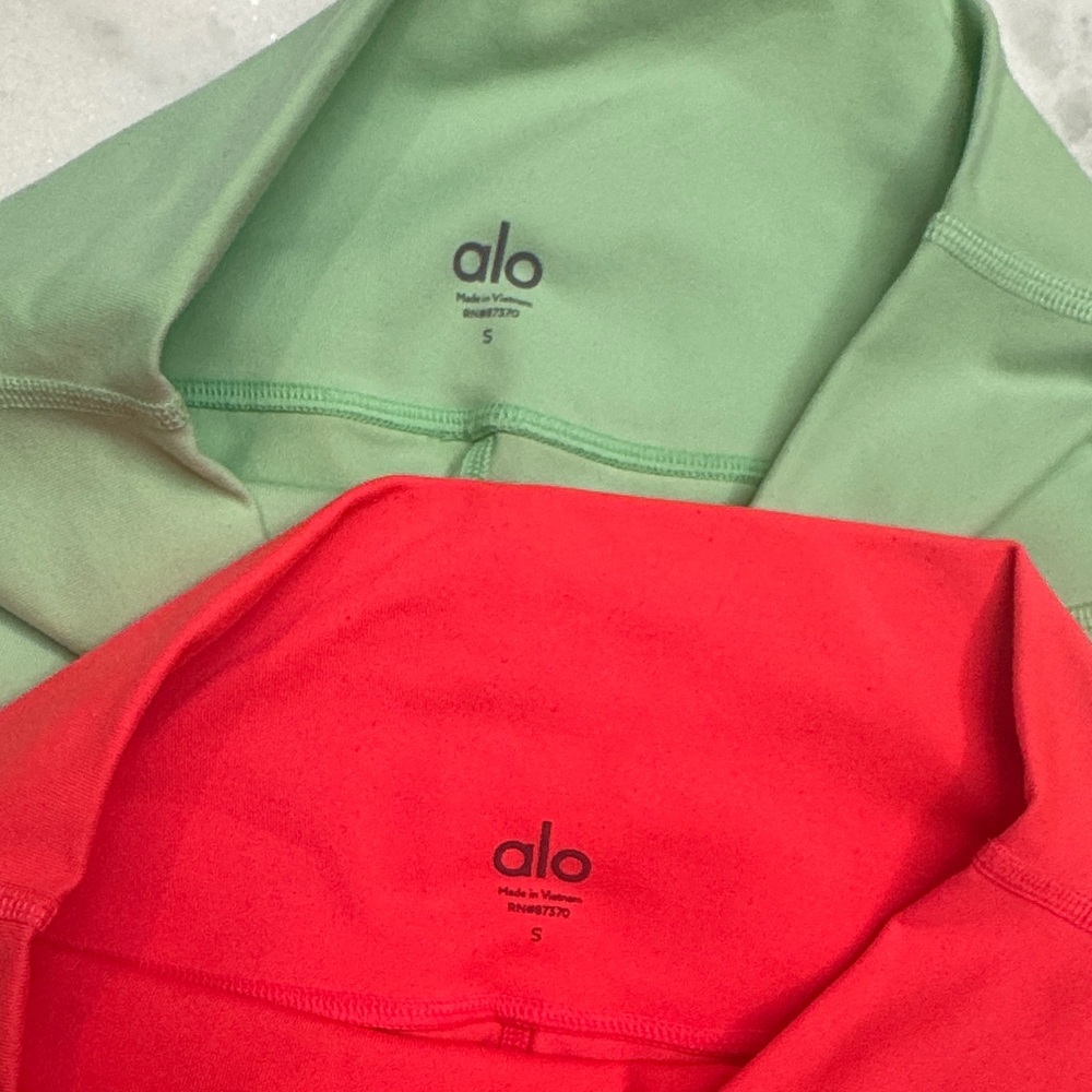 ALO Yoga Women's Athletic Shorts in Green and Red - Picture 3 of 5
